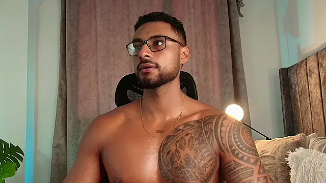 LiamGarcia1 online show from March 10, 2025, 4:35 pm