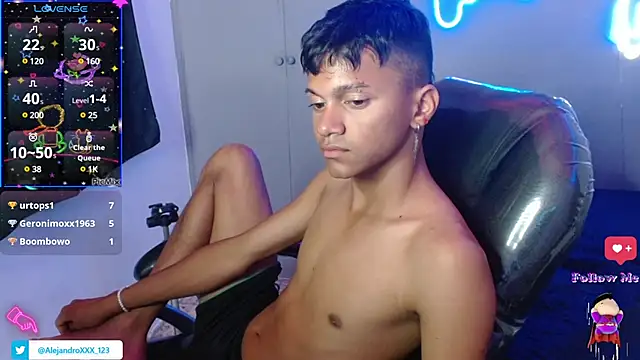 loistwink  online show from February 22, 2025, 10:29 am