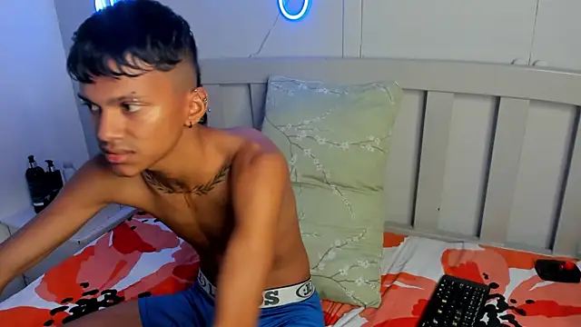 loistwink  online show from October 10, 2025, 5:30 am