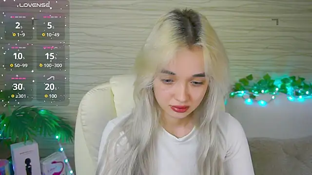 Snapshot of Ashley_S chatting on March 3, 2025, 3:05 am Ashley S online show from March 3, 2025, 3:05 am