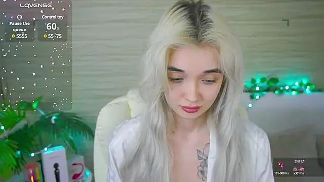 Snapshot of Ashley_S chatting on March 8, 2025, 2:23 am Ashley S online show from March 8, 2025, 2:23 am