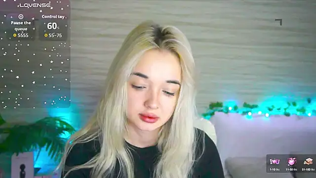 Snapshot of Ashley_S chatting on September 18, 2025, 10:13 pm Ashley S online show from September 18, 2025, 10:13 pm