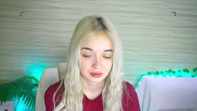 Snapshot of Ashley_S chatting on September 13, 2025, 10:10 pm Ashley S online show from September 13, 2025, 10:10 pm