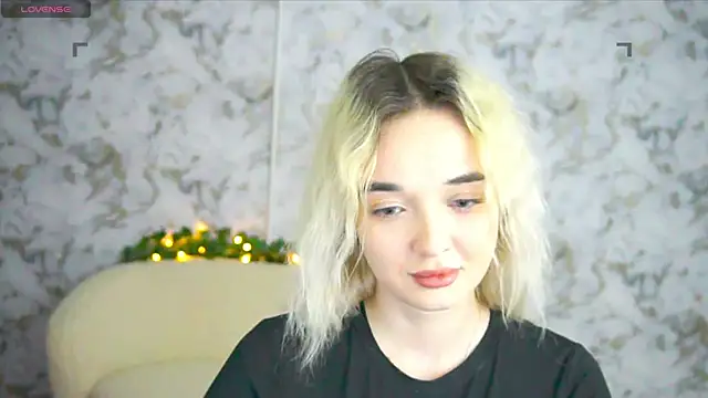 Ashley S online show from April 17, 2026, 10:34 pm