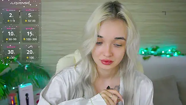 Snapshot of Ashley_S chatting on March 11, 2025, 2:42 am Ashley S online show from March 11, 2025, 2:42 am