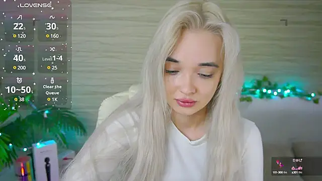 Snapshot of Ashley_S chatting on March 19, 2025, 11:03 pm Ashley S online show from March 19, 2025, 11:03 pm