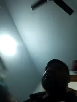 pintuS40 online show from November 17, 2025, 1:09 am