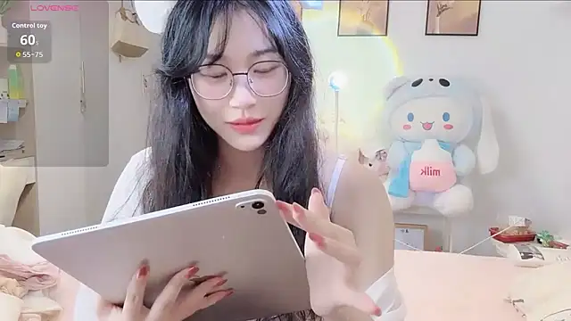 Luminous163 online show from September 25, 2025, 4:24 pm