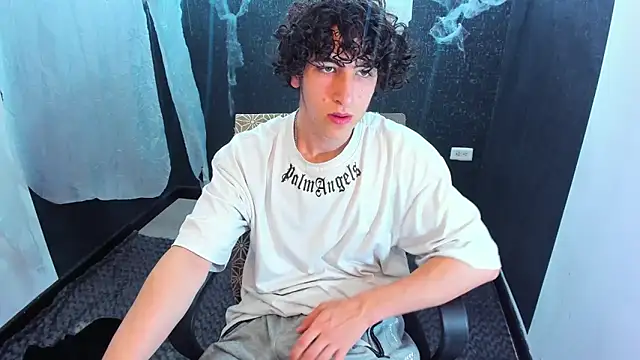 Kerverr  online show from October 16, 2025, 12:08 am