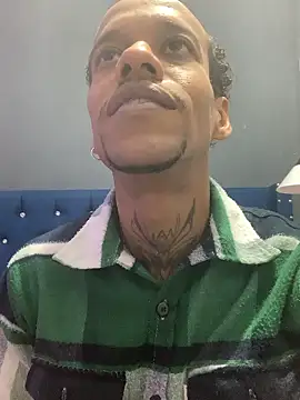 Snapshot of Salomon_koude chatting on January 16, 2026, 8:13 pm Salomon koude online show from January 16, 2026, 8:13 pm