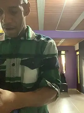 Snapshot of Salomon_koude chatting on January 18, 2026, 9:29 pm Salomon koude online show from January 18, 2026, 9:29 pm