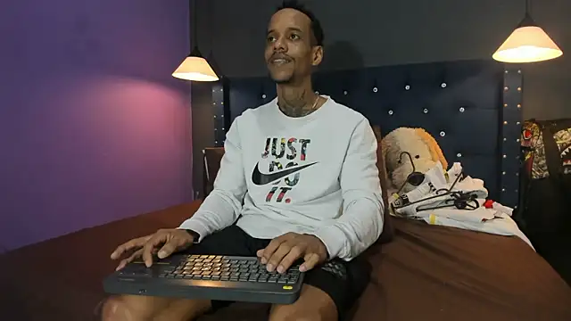 Snapshot of Salomon_koude chatting on January 31, 2026, 10:30 pm Salomon koude online show from January 31, 2026, 10:30 pm