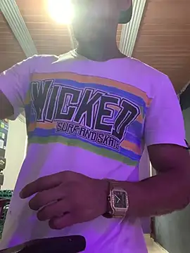 Snapshot of Salomon_koude chatting on February 8, 2026, 7:11 pm Salomon koude online show from February 8, 2026, 7:11 pm