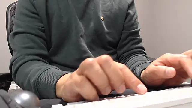 Snapshot of nimirole chatting on October 30, 2025, 2:58 pm nimirole online show from October 30, 2025, 2:58 pm