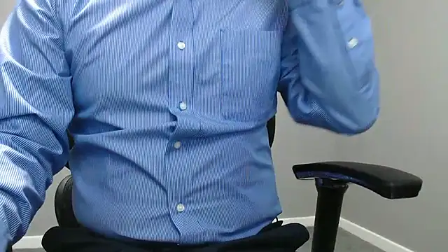 Snapshot of nimirole chatting on October 3, 2025, 3:02 pm nimirole online show from October 3, 2025, 3:02 pm