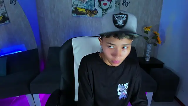 nova sex01 online show from March 5, 2026, 4:20 am