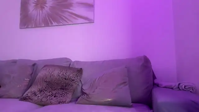 Serena 4you online show from October 9, 2025, 10:10 pm