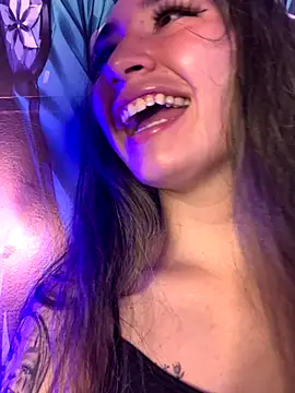 Snapshot of Sophie_LS chatting on September 28, 2025, 3:13 am Sophie LS online show from September 28, 2025, 3:13 am