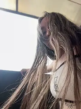 Snapshot of Sophie_LS chatting on February 27, 2025, 6:42 pm Sophie LS online show from February 27, 2025, 6:42 pm