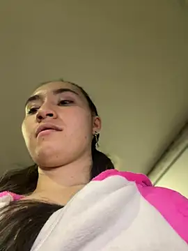 Snapshot of Sophie_LS chatting on March 8, 2025, 4:23 am Sophie LS online show from March 8, 2025, 4:23 am