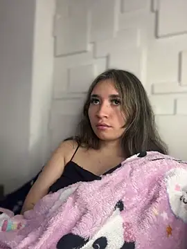 Snapshot of Sophie_LS chatting on March 3, 2025, 7:35 am Sophie LS online show from March 3, 2025, 7:35 am