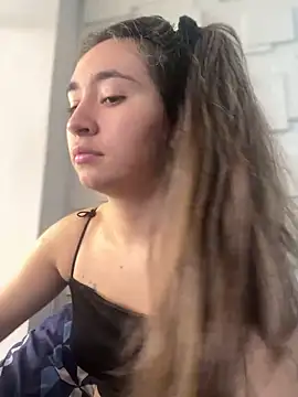 Snapshot of Sophie_LS chatting on March 2, 2025, 7:19 pm Sophie LS online show from March 2, 2025, 7:19 pm