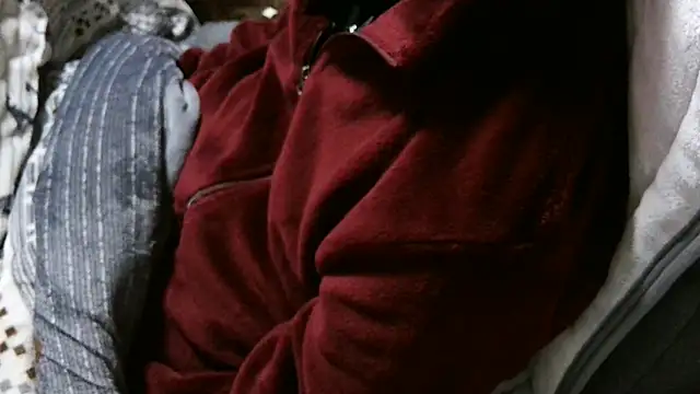 cinnabar red online show from April 5, 2026, 3:19 pm