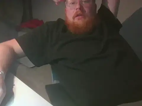 Snapshot of 1212lukasz chatting on November 1, 2025, 5:03 am 1212lukasz online show from November 1, 2025, 5:03 am