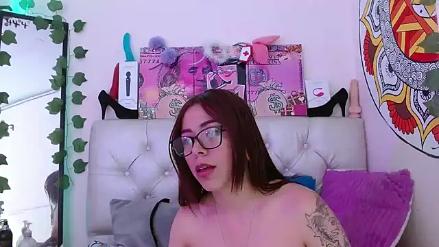 sarawiliamx online show from February 18, 2025, 8:38 am
