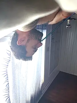 KAZADO LIBERAL online show from September 30, 2025, 4:02 pm