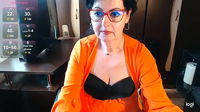 Snapshot of exymilf_ chatting on March 20, 2025, 11:49 am exymilf online show from March 20, 2025, 11:49 am