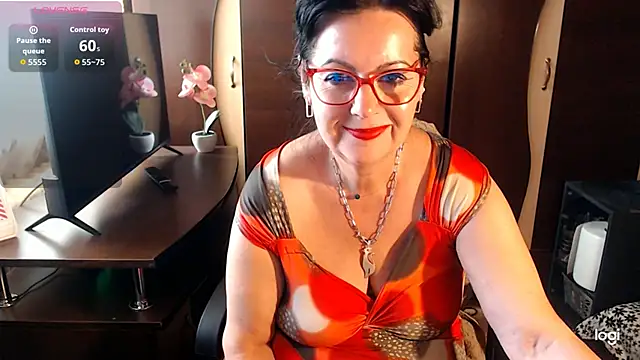 Snapshot of exymilf_ chatting on September 26, 2025, 10:22 am exymilf  online show from September 26, 2025, 10:22 am