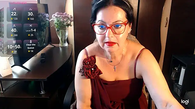 Snapshot of exymilf_ chatting on September 21, 2025, 10:20 am exymilf  online show from September 21, 2025, 10:20 am