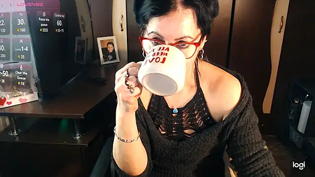 Snapshot of exymilf_ chatting on February 27, 2025, 12:12 pm exymilf online show from February 27, 2025, 12:12 pm