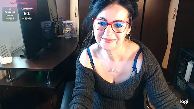 Snapshot of exymilf_ chatting on March 3, 2025, 11:55 am exymilf online show from March 3, 2025, 11:55 am