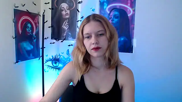 Snapshot of StellaCRL chatting on October 13, 2025, 6:15 am StellaCRL online show from October 13, 2025, 6:15 am