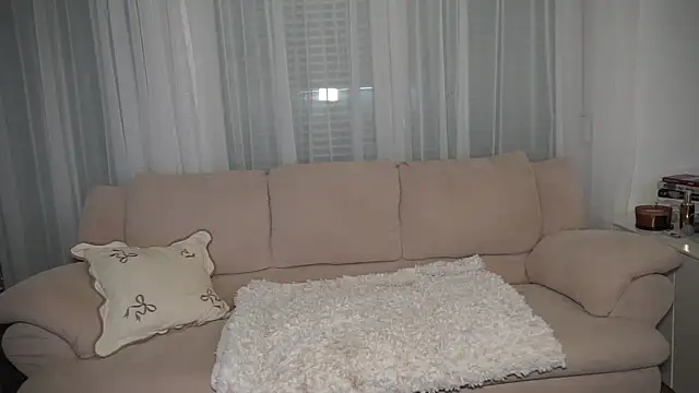 Liya Gold  online show from April 21, 2026, 8:15 pm