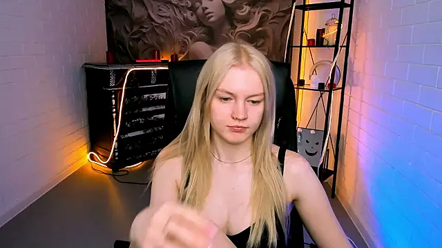 GraceGlamour online show from March 5, 2026, 5:04 am