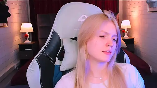 GraceGlamour online show from February 25, 2025, 11:21 am