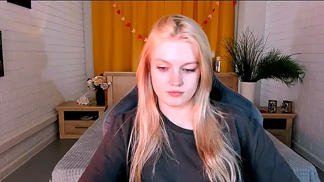 GraceGlamour online show from March 21, 2025, 8:17 am