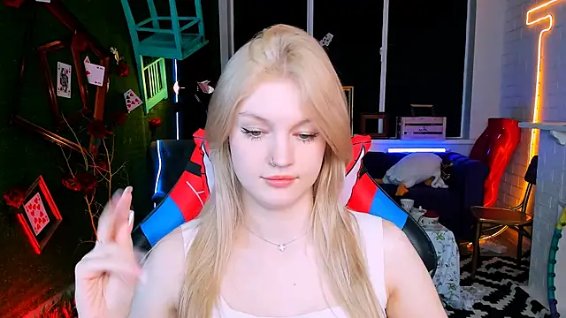 GraceGlamour online show from February 26, 2025, 8:17 am