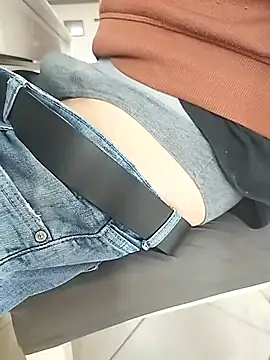 ptrz990 online show from March 13, 2026, 11:59 am