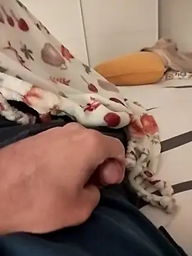 ptrz990 online show from January 12, 2026, 4:47 pm