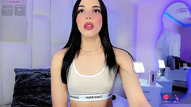 Snapshot of CandyJoselyn chatting on October 6, 2025, 12:39 pm CandyJoselyn online show from October 6, 2025, 12:39 pm