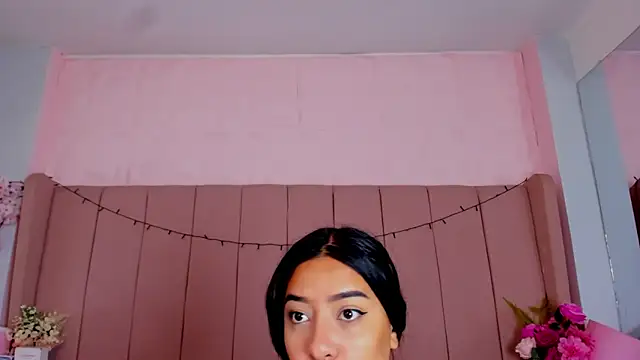 Snapshot of MollyBigBoobs12 chatting on October 1, 2025, 8:46 pm MollyBigBoobs12 online show from October 1, 2025, 8:46 pm