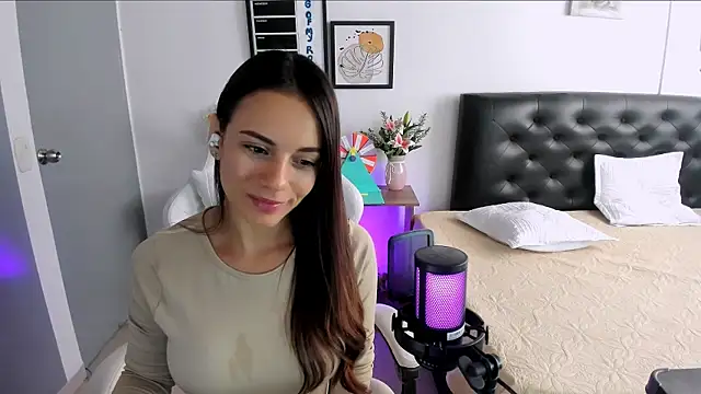 Sara lopez 28 online show from February 7, 2026, 2:03 pm