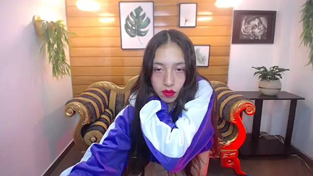 Valeria roussi online show from February 17, 2025, 8:49 pm