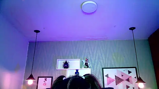 Valeria roussi online show from December 9, 2024, 7:50 pm