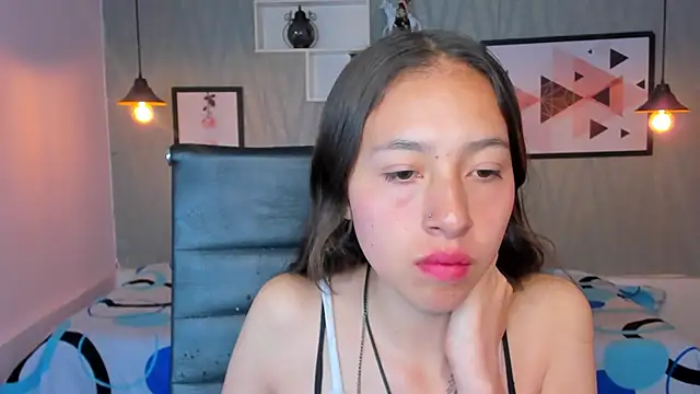 Valeria roussi online show from December 18, 2024, 2:06 pm