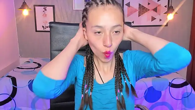 Valeria roussi online show from December 14, 2024, 8:08 pm